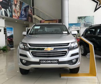 Chevrolet Colorado 2.5 4x2 MT 2018 - Bán Chevrolet Colorado 2.5 MT KM 30 tr, trả trước 100tr vay ngân hàng không cần chứng minh thu nhập - LH 093 4142 094