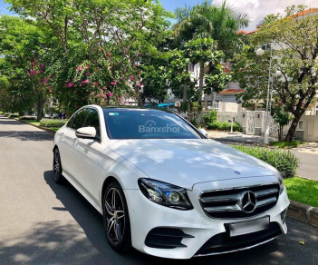 Mercedes-Benz E class E300 AMG 2017 - Cần bán gấp Mercedes-Benz E300 đời 2017