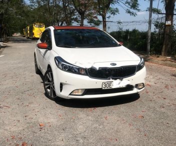 Kia Cerato 2017 - Bán xe Kia Cerato năm sản xuất 2017, màu trắng