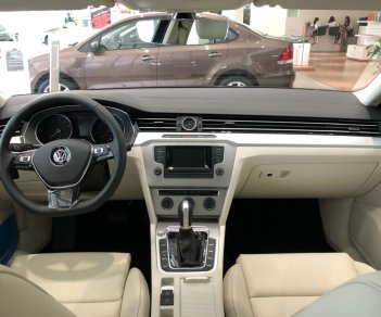 Volkswagen Passat GP 2017 - Cần bán Volkswagen Passat GP nhập nhập khẩu, mới 100% - chỉ cần 400 triệu đem xe về ngay