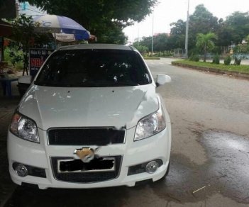 Chevrolet Aveo 2017 - Cần bán xe Chevrolet Aveo năm sản xuất 2017, màu trắng