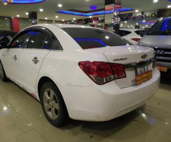 Chevrolet Cruze LS 1.6 MT 2012 - Cần bán Chevrolet Cruze LS 1.6 MT năm sản xuất 2012, màu trắng xe gia đình, 385 triệu