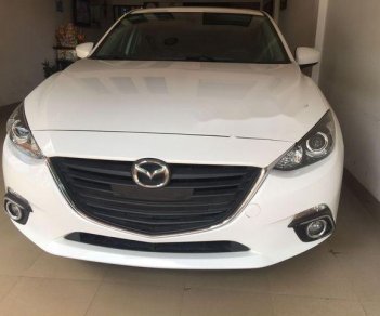 Mazda 3 2015 - Cần bán Mazda 3 sản xuất năm 2015, màu trắng, 605tr