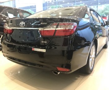 Toyota Camry 2.0E 2018 - Bán Camry 2.0E đen - Model 2018 - Ưu đãi lớn, trả góp 90%, nhận xe ngay. Hotline: 0989.16.8118