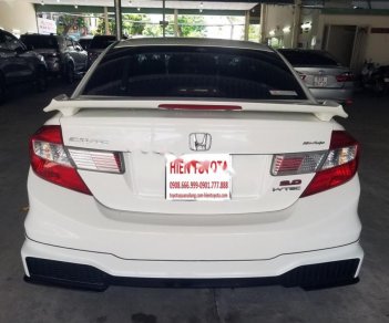 Honda Civic 2.0 2015 - Bán ô tô Honda Civic 2.0 sản xuất năm 2015, màu trắng, xe nhập xe gia đình, giá tốt