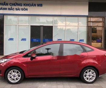 Ford Fiesta 2015 - Bán Ford Fiesta sản xuất năm 2015, màu đỏ xe gia đình