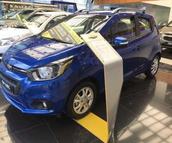 Chevrolet Spark LT MT   2018 - Cần bán Chevrolet Spark LT MT bản full 2018, xe đủ màu, tặng thêm phụ kiện hấp dẫn