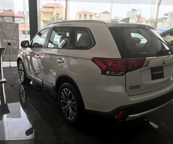 Mitsubishi Outlander 2.0 STD 2018 - Bán Mitsubishi Outlander 2.0 STD 808 triệu, hỗ trợ giá tốt nhất Hà Nội