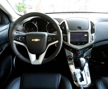 Chevrolet Cruze LTZ 2018 - Bán Chevrolet Cruze, xả hàng giá sốc trong tháng 5, Lh ngay để biết chi tiết