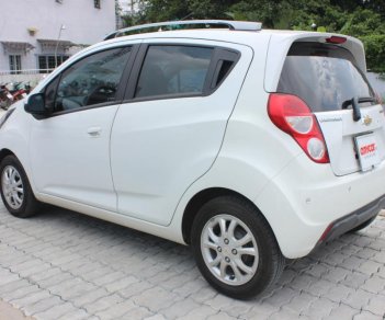 Chevrolet Spark 1.2 MT 2017 - Cần bán xe Chevrolet Spark 1.2 MT năm 2017, màu trắng