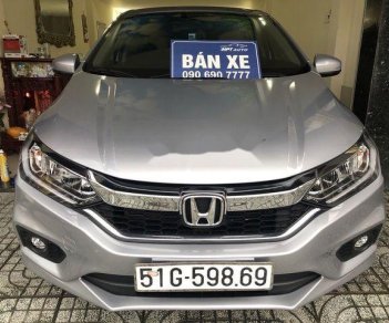 Honda City 2018 - Cần bán gấp Honda City sản xuất năm 2018, màu bạc, giá chỉ 645 triệu