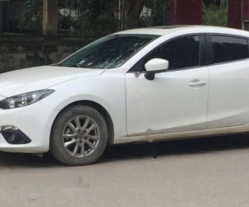 Mazda 3 2015 - Bán ô tô Mazda 3 sản xuất 2015, màu trắng chính chủ, 490 triệu