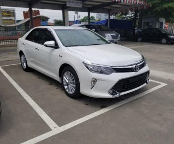 Toyota Camry 2.0E 2018 - Camry 2.0E màu Trắng - Model 2018 - Ưu đãi lớn, Trả góp 90%, Nhận xe ngay/ Hotline: 0898.16.8118