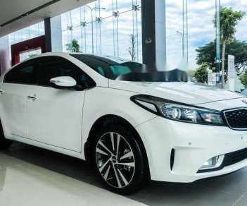 Kia Cerato 2018 - Bán ô tô Kia Cerato đời 2018, màu trắng, giá tốt