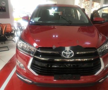 Toyota Innova  2.0  2018 - Cần bán xe Toyota Innova 2.0 sản xuất năm 2018, màu đỏ, giá tốt