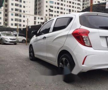 Chevrolet Spark 2017 - Cần bán xe Chevrolet Spark sản xuất 2017, màu trắng, xe nhập chính chủ, giá tốt