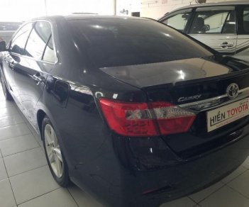 Toyota Camry 2.5Q 2013 - Cần bán lại xe Toyota Camry 2.5Q 2013, màu đen xe gia đình