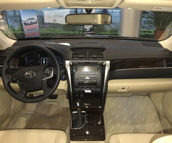 Toyota Camry 2.0E 2018 - Bán Camry 2.0E đen - Model 2018 - Ưu đãi lớn, trả góp 90%, nhận xe ngay. Hotline: 0989.16.8118