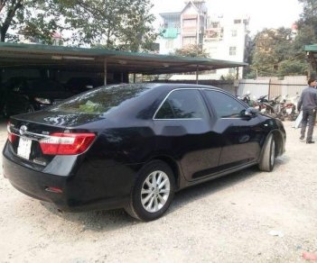 Toyota Camry 2.0 E  2015 - Bán ô tô Toyota Camry 2.0 E năm 2015, màu đen chính chủ, giá tốt