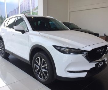 Mazda CX 5  2.0 2WD 2018 - Bán Mazda CX5 2018, hỗ trợ giá tốt nhất thị trường, sở hữu ngay chỉ với 230tr. LH 0935012268