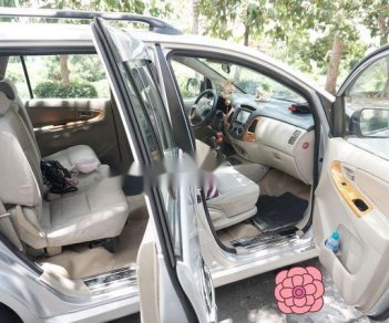 Toyota Innova 2011 - Bán ô tô Toyota Innova sản xuất 2011, màu bạc, giá chỉ 428 triệu