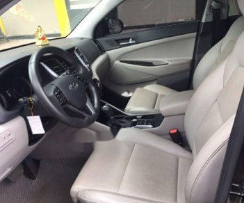 Hyundai Tucson   2.0L 2016 - Bán ô tô Hyundai Tucson 2.0L năm sản xuất 2016, màu đen giá tốt