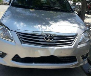 Toyota Innova   E 2013 - Cần bán lại xe Toyota Innova E đời 2013, màu bạc, 417tr