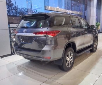 Toyota Fortuner 2.4G 4x2MT 2017 - Bán Toyota Fortuner 2.4G - máy dầu 1 cầu, đã qua sử dụng chính hãng. Hotline: 0898.16.8118