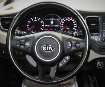 Kia Rondo GAT 2017 - Cần bán Kia Rondo bản GAT năm sản xuất 2017, màu trắng