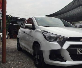 Chevrolet Spark 2017 - Cần bán xe Chevrolet Spark sản xuất 2017, màu trắng, xe nhập chính chủ, giá tốt