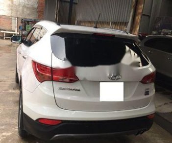 Hyundai Santa Fe 2.2 AT CRDI 4WD 2015 - Bán Hyundai Santa Fe CRDI 4WD sản xuất 2015, màu trắng, giá chỉ 958 triệu