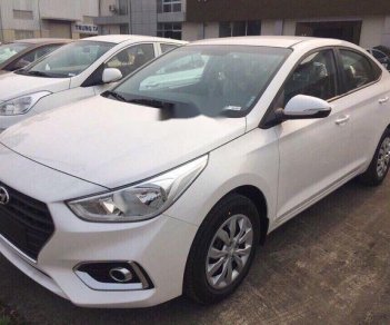 Hyundai Accent 2018 - Bán xe Hyundai Accent năm 2018, màu trắng