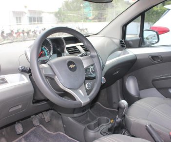 Chevrolet Spark 1.2 MT 2017 - Cần bán xe Chevrolet Spark 1.2 MT năm 2017, màu trắng