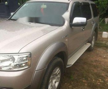 Ford Everest 2009 - Bán ô tô Ford Everest đời 2009, màu bạc xe gia đình, giá chỉ 420 triệu