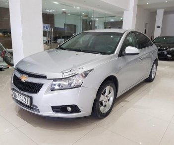 Chevrolet Cruze 2011 - Cần bán xe Chevrolet Cruze sản xuất năm 2011, màu bạc, giá tốt