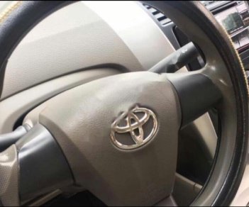 Toyota Vios 1.5 E 2013 - Cần bán gấp Toyota Vios 1.5 E đời 2013, màu đen số sàn, 388tr