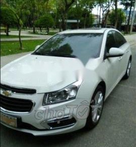 Chevrolet Cruze 2016 - Bán Chevrolet Cruze năm sản xuất 2016, màu trắng  