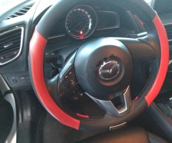 Mazda 3 1.5 AT 2015 - Cần bán xe Mazda 3 1.5AT năm 2015, màu trắng, 595 triệu