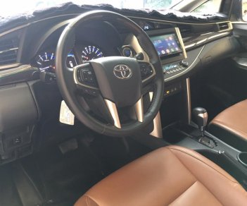 Toyota Innova V 2017 - Bán  Innova V sản xuất 2017, màu trắng