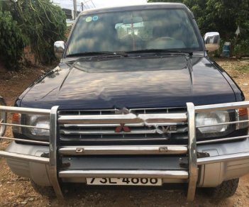 Mitsubishi Pajero 2004 - Cần bán xe Mitsubishi Pajero 2004, màu xanh lam, nhập khẩu giá cạnh tranh