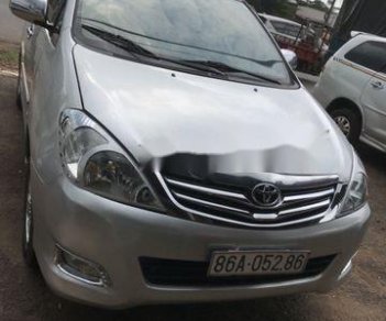 Toyota Innova J  2006 - Bán Toyota Innova J lên G sản xuất 2006, màu bạc 