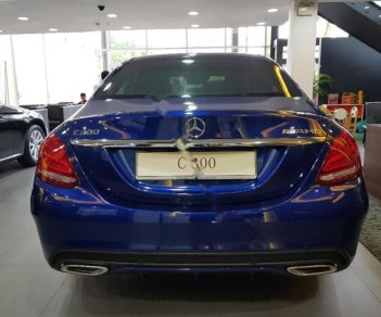 Mercedes-Benz C class C300 AMG 2018 - Cần bán xe Mercedes C300 AMG 2018, màu xanh lam