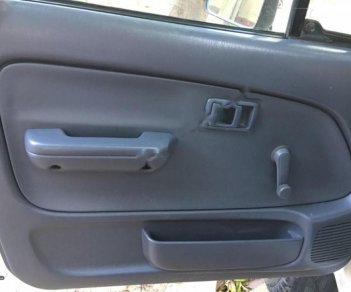 Toyota Hilux GL 2005 - Bán xe Toyota Hilux GL năm 2005, màu trắng, nhập khẩu nguyên chiếc