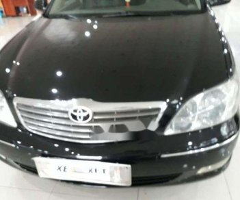 Toyota Camry MT 2002 - Bán Toyota Camry MT 2002, màu đen