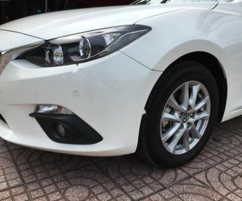 Mazda 3 1.5 AT 2016 - Bán xe Mazda 3 1.5 AT năm sản xuất 2016, màu trắng như mới giá cạnh tranh