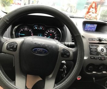 Ford Ranger XLT 2.2L 4x4 MT 2015 - Bán Ford Ranger XLT 2.2L 4x4 MT sản xuất 2015, màu trắng, xe nhập  