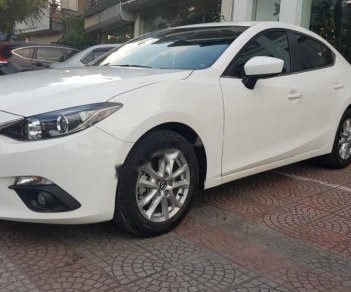 Mazda 3 1.5 AT 2016 - Cần bán lại xe Mazda 3 1.5 AT năm sản xuất 2016, màu trắng chính chủ