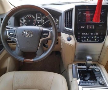 Toyota Land Cruiser VX V8 2016 - Bán xe Toyota Land Cruiser VX V8 sản xuất 2016, màu đen, xe nhập