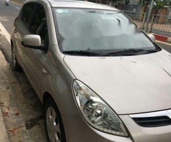 Hyundai i20 2010 - Cần bán gấp Hyundai i20 năm sản xuất 2010, 330tr