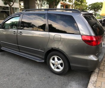 Toyota Sienna 2006 - Cần bán xe Toyota Sienna sản xuất năm 2006, màu bạc, xe nhập chính chủ